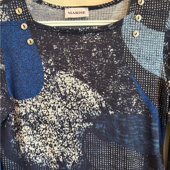 Navy and Blue Patterned Blouse - Picture 2 of 7